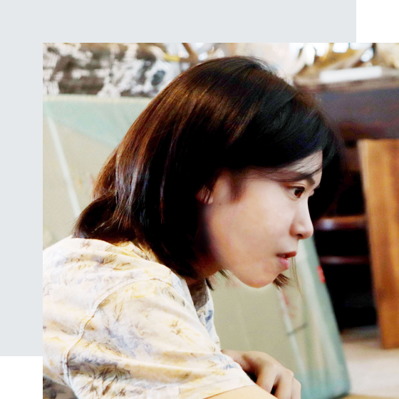 中桐聡美(NAKAGIRI Satomi)の写真